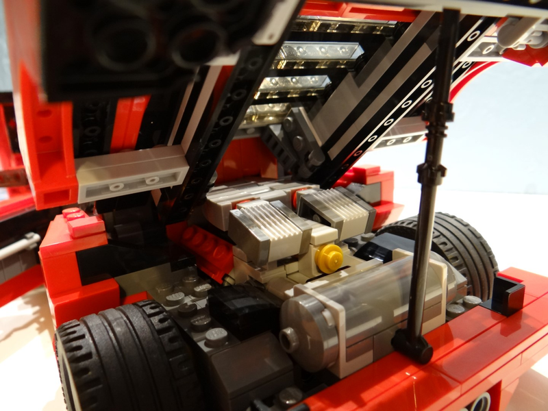 Illustration for article titled LEGO 10248 Ferrari F40 Review